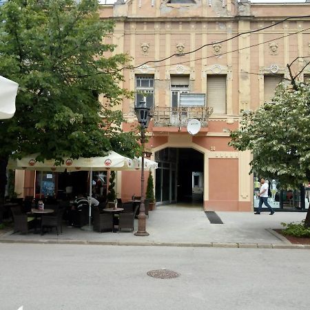 Apartman Galerija Novi Sad Ngoại thất bức ảnh